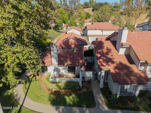 953 Quarterhorse Lane, Oak Park, CA 91377