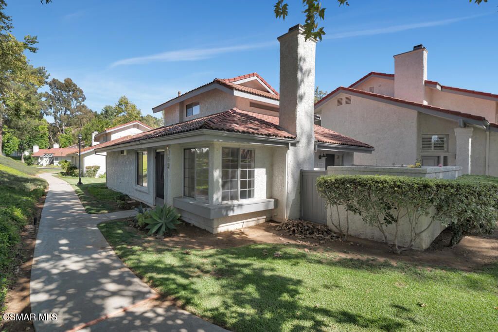 953 Quarterhorse Lane, Oak Park, CA 91377