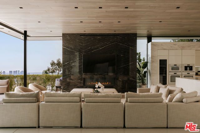1536 Blue Jay Way, Los Angeles, CA 90069
