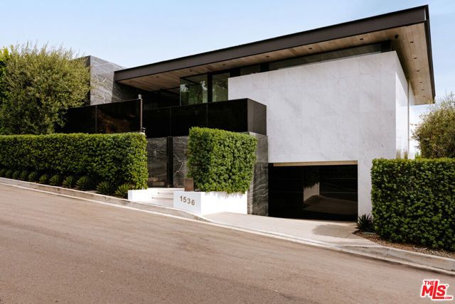 1536 Blue Jay Way, Los Angeles, CA 90069