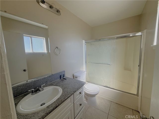 13466 Almetz Street, Sylmar, CA 91342