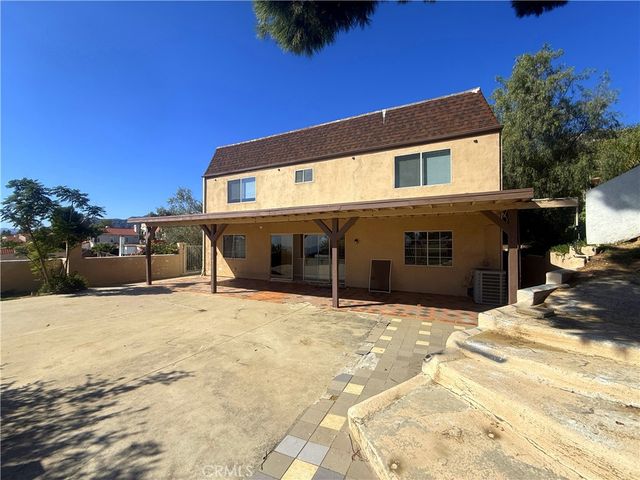13466 Almetz Street, Sylmar, CA 91342