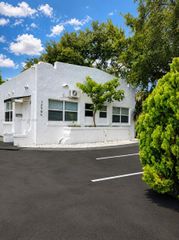 12906 NE 6th Avenue 2, North Miami, FL 33161