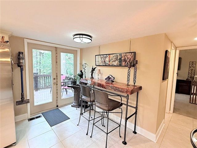 3865 Mabry NE Road, Roswell, GA 30075