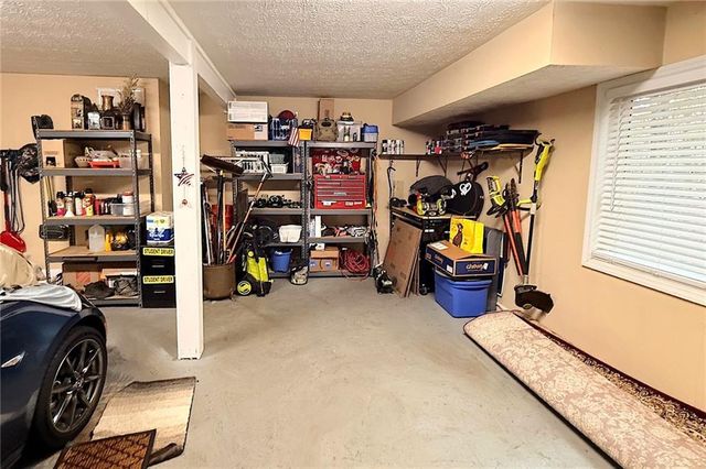 3865 Mabry NE Road, Roswell, GA 30075