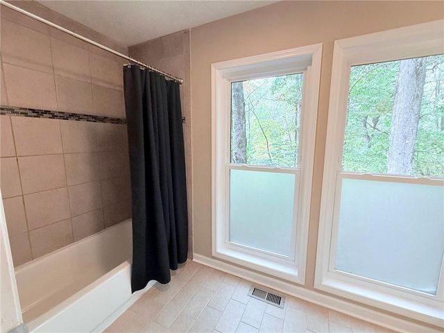 3865 Mabry NE Road, Roswell, GA 30075