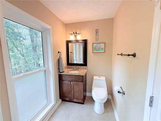 3865 Mabry NE Road, Roswell, GA 30075