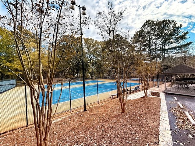 3865 Mabry NE Road, Roswell, GA 30075