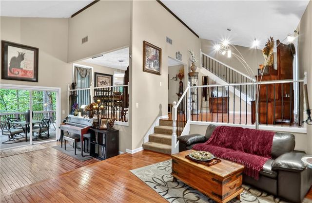 3865 Mabry NE Road, Roswell, GA 30075