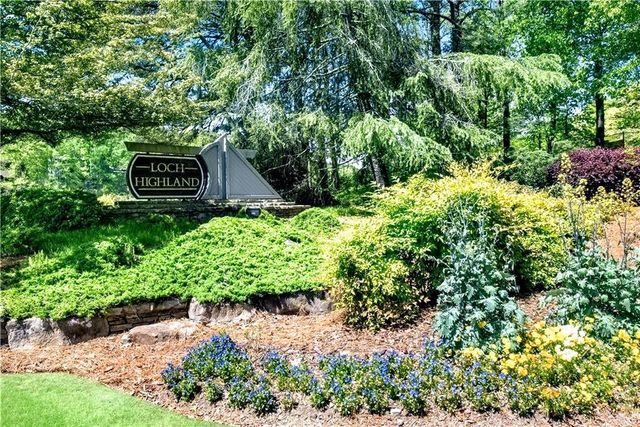 3865 Mabry NE Road, Roswell, GA 30075