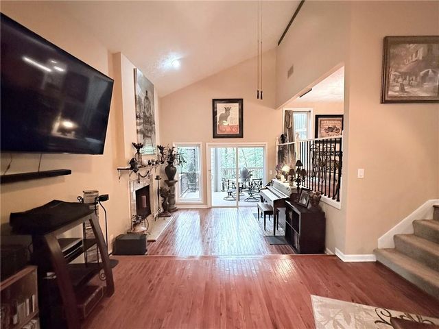 3865 Mabry NE Road, Roswell, GA 30075