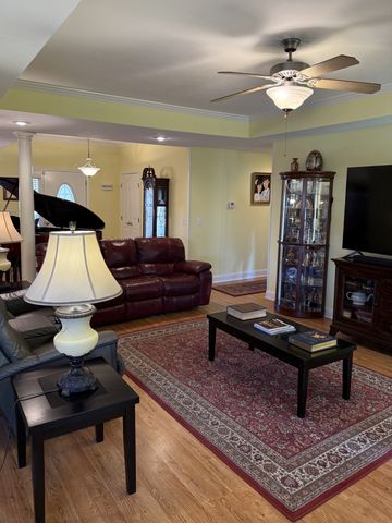 61 Old Mill Way, Fayetteville, TN 37334