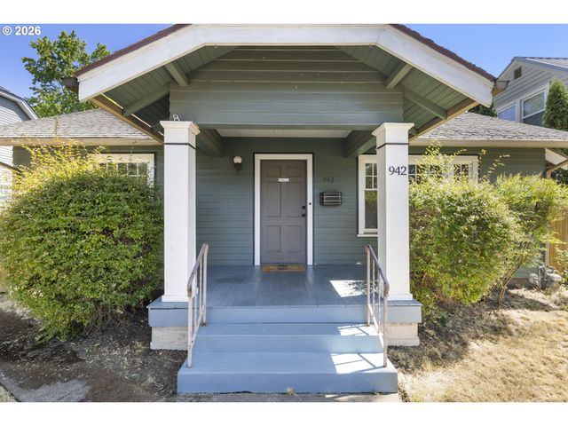 942 Ne SUMMER St, Salem, OR 97301