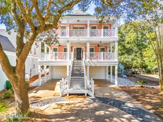 712 S Fourth Extension, Kure Beach, NC 28449