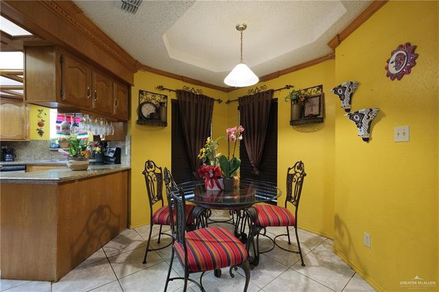 413 W Colin Kelly Street, Rio Grande City, TX 78582