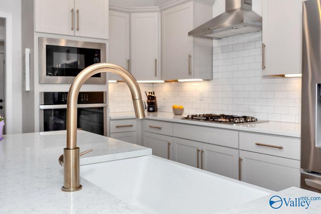 8 Burke Avenue, Madison, AL 35756