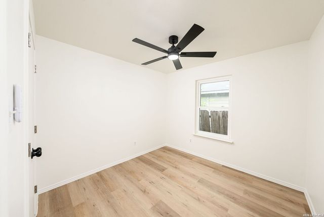 8154 HEIGHTS VLY, Converse, TX 78109