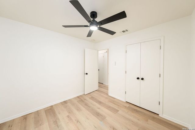 8154 HEIGHTS VLY, Converse, TX 78109