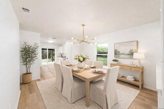 8154 HEIGHTS VLY, Converse, TX 78109