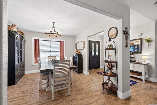 104 Sunnyland, Castroville, TX 78009