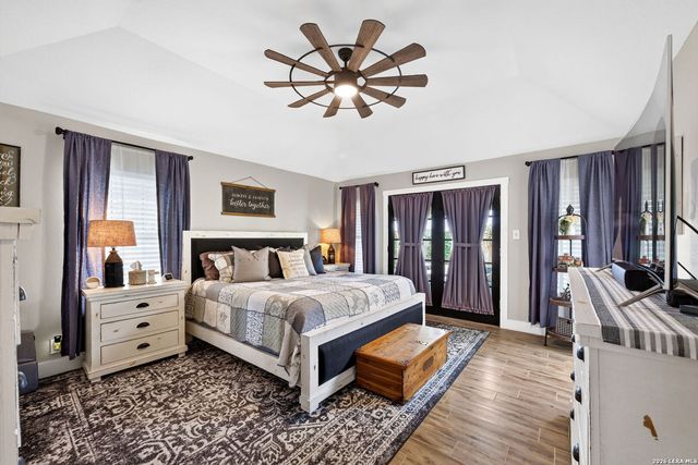 104 Sunnyland, Castroville, TX 78009