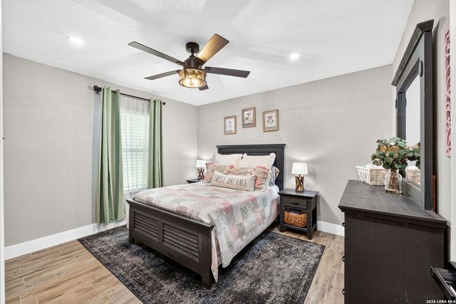 104 Sunnyland, Castroville, TX 78009