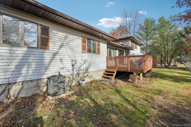 24 Brenda Lane, Bardonia, NY 10954