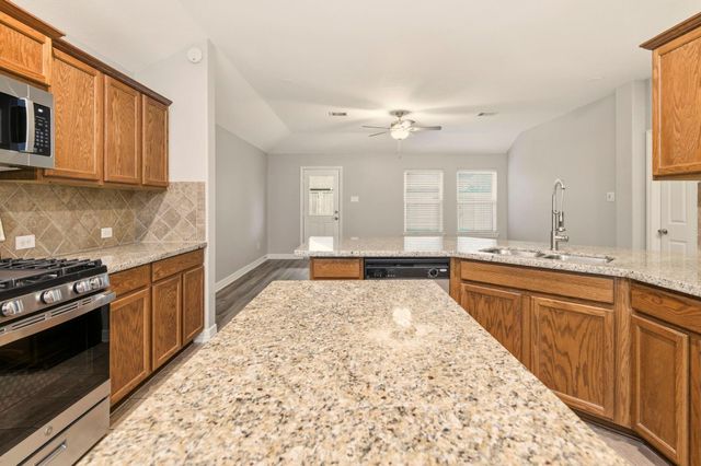 10159 Rose Willow Lane, Brookshire, TX 77423