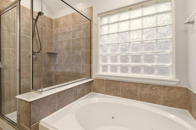 10159 Rose Willow Lane, Brookshire, TX 77423