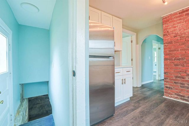 3765 Iona Avenue, Cincinnati, OH 45213