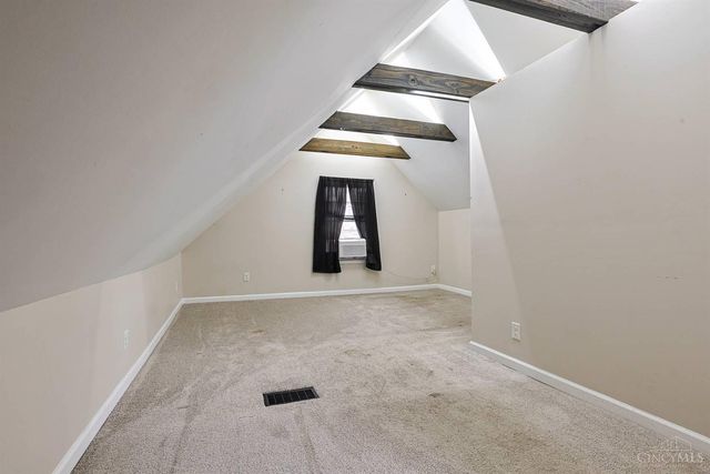 3765 Iona Avenue, Cincinnati, OH 45213