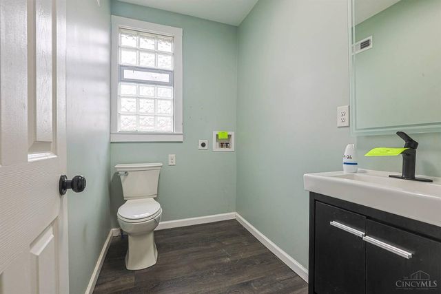 3765 Iona Avenue, Cincinnati, OH 45213