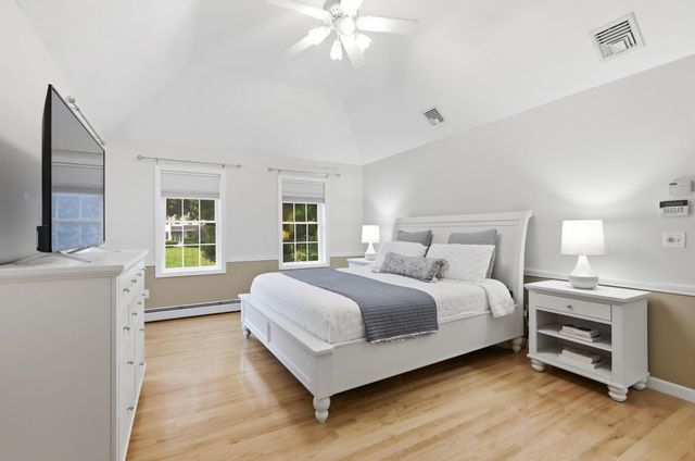 70 Ellyson Avenue, Hampstead, NH 03826
