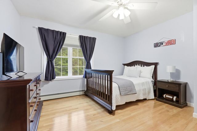 70 Ellyson Avenue, Hampstead, NH 03826
