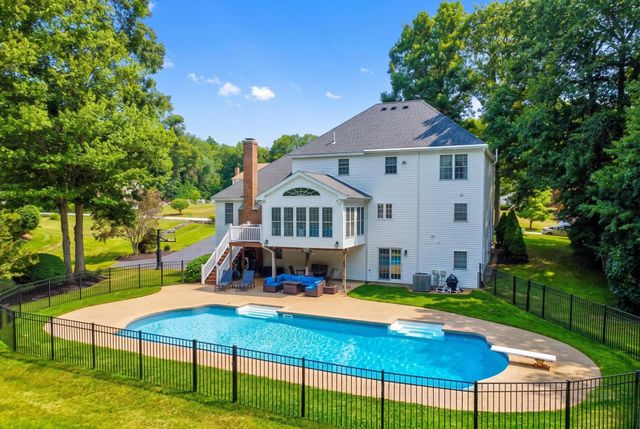 70 Ellyson Avenue, Hampstead, NH 03826