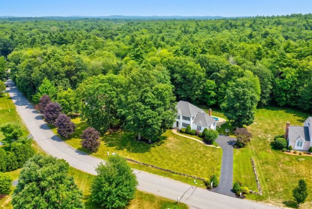 70 Ellyson Avenue, Hampstead, NH 03826