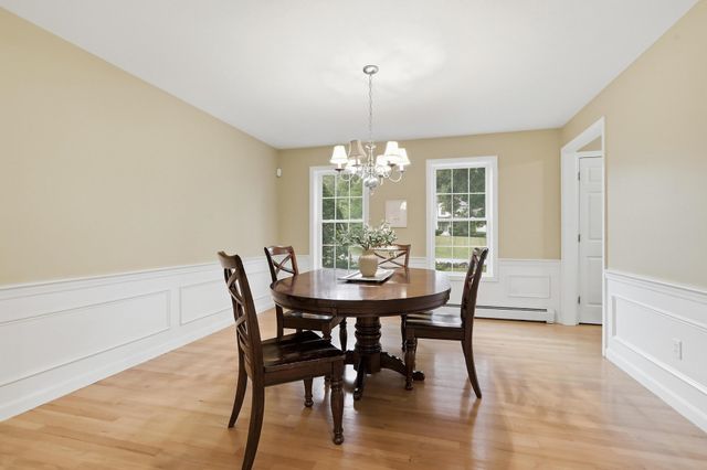 70 Ellyson Avenue, Hampstead, NH 03826