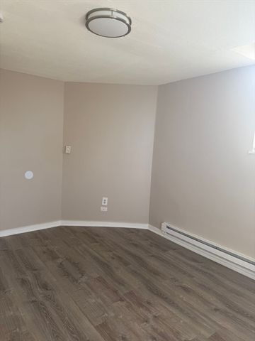 3 Sunderland Street 6, Boston, MA 02121