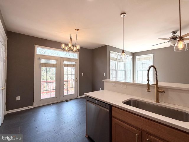 43086 SHADOW TER, Leesburg, VA 20176