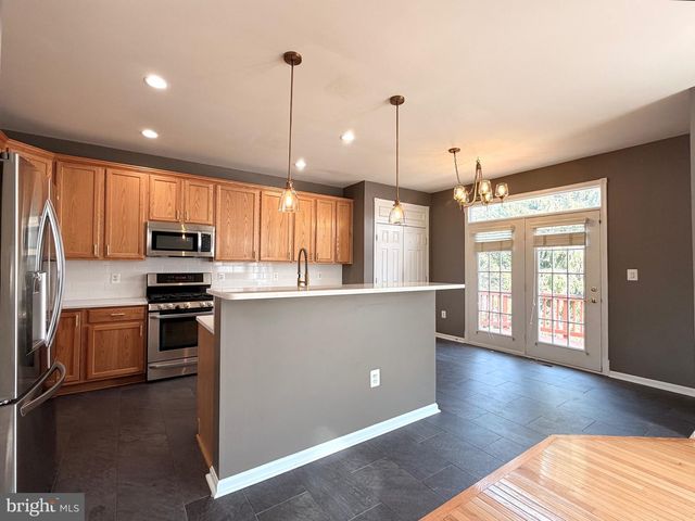 43086 SHADOW TER, Leesburg, VA 20176