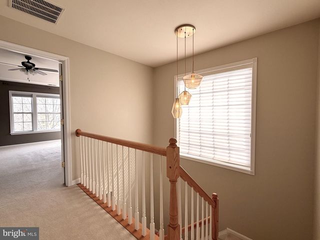 43086 SHADOW TER, Leesburg, VA 20176