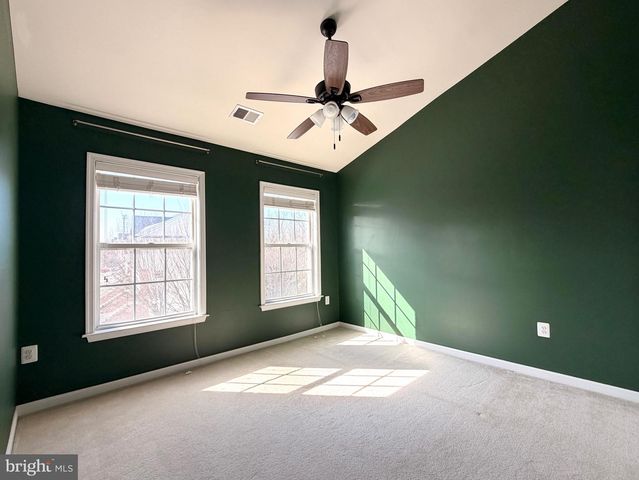 43086 SHADOW TER, Leesburg, VA 20176