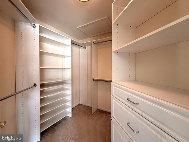 43086 SHADOW TER, Leesburg, VA 20176