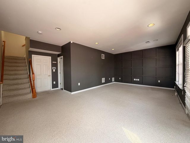 43086 SHADOW TER, Leesburg, VA 20176