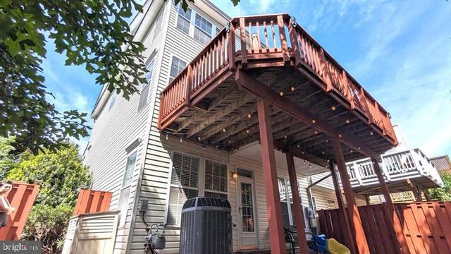 43086 SHADOW TER, Leesburg, VA 20176