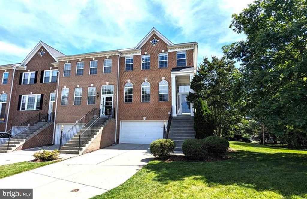 43086 SHADOW TER, Leesburg, VA 20176