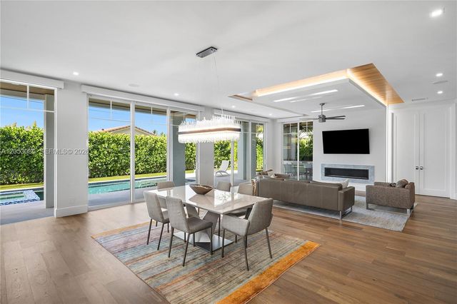 728 Malaga Dr, Boca Raton, FL 33432