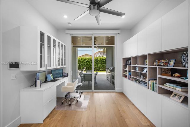 728 Malaga Dr, Boca Raton, FL 33432