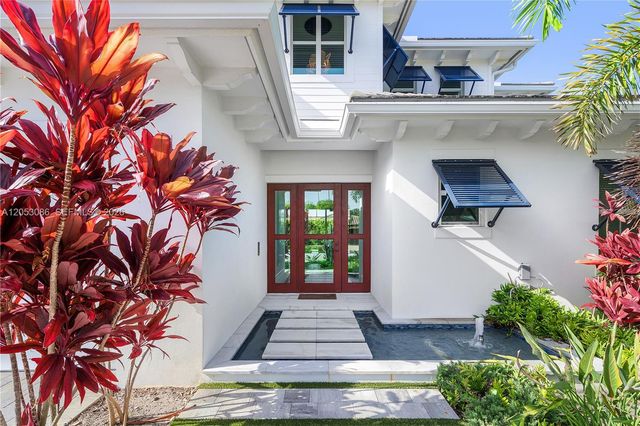 728 Malaga Dr, Boca Raton, FL 33432