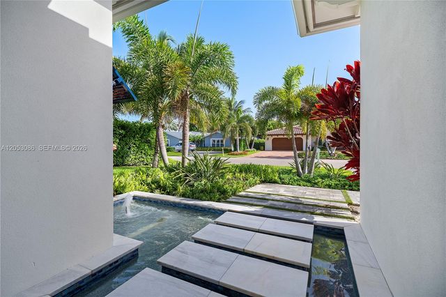 728 Malaga Dr, Boca Raton, FL 33432